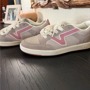 Vans Lowland ComfyCush Sneaker (grey/pink)